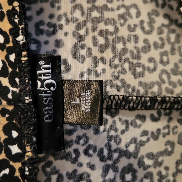 BUY 1, GET 1: 2 Skirts - Picture 4 of 6